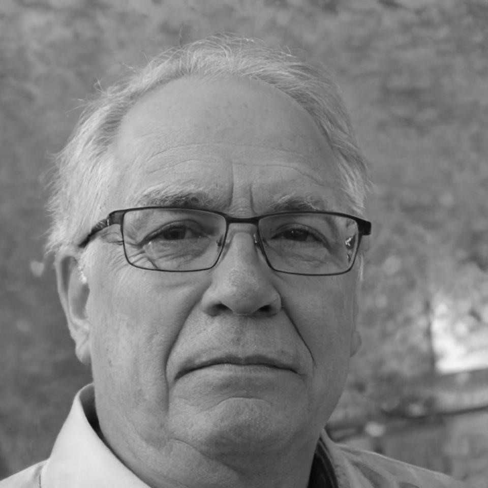 Professional headshot of Kieran Blackwood, Lead Blockchain Developer at LightWaveBurst